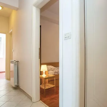 Apartment Old Port