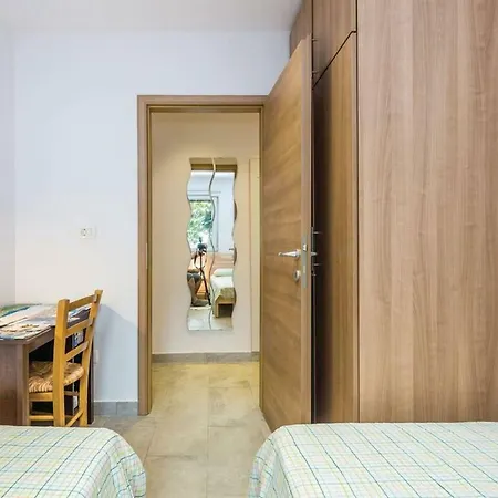 Apartment Old Port