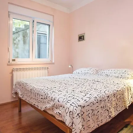 Apartment Old Port *